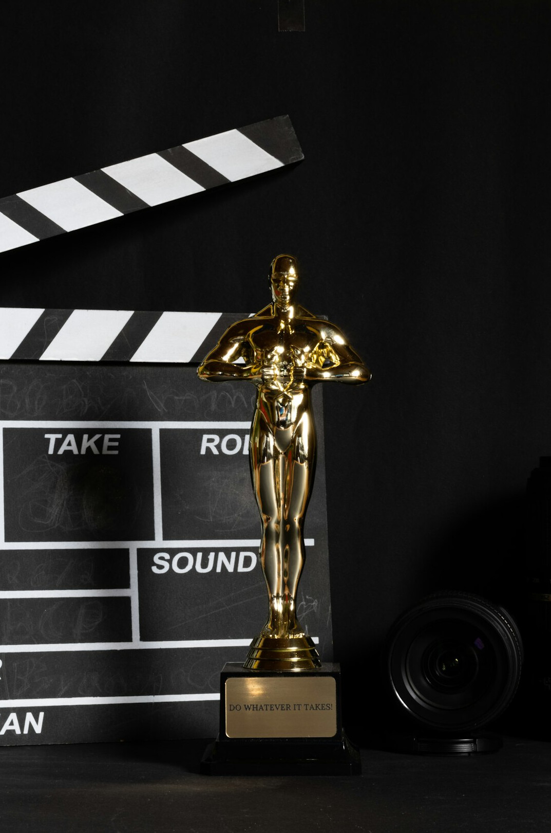 oscar trophy on stage